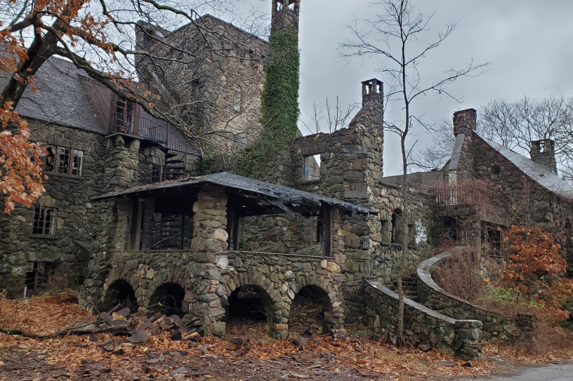 Photo of Elda Castle